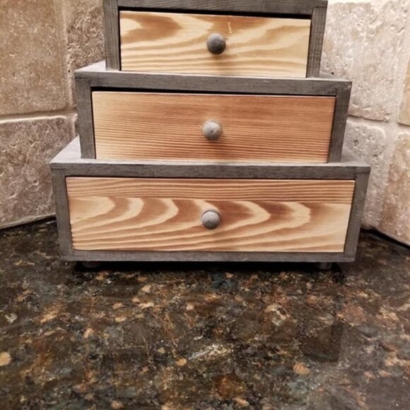 NEW 3 Drawer Rustic Wooden Jewelry and Cosmetic Vanity Organizer - Picture 8 of 8